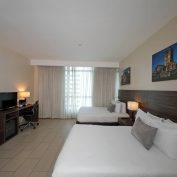 Clarion Victoria Hotel & Suites