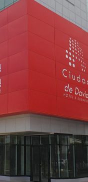 Ciudad de David Hotel