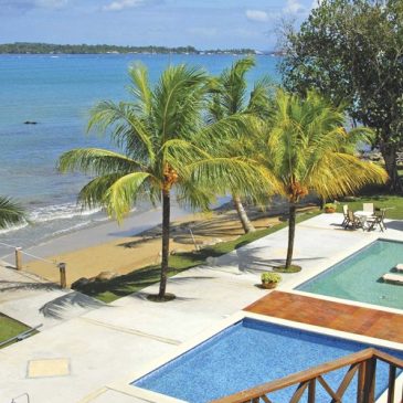 Tortuga Beach Resort
