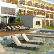 Hotel PlayaTortuga & Beach Resort
