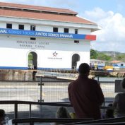 Half Day Tour: Panama Canal - Miraflores